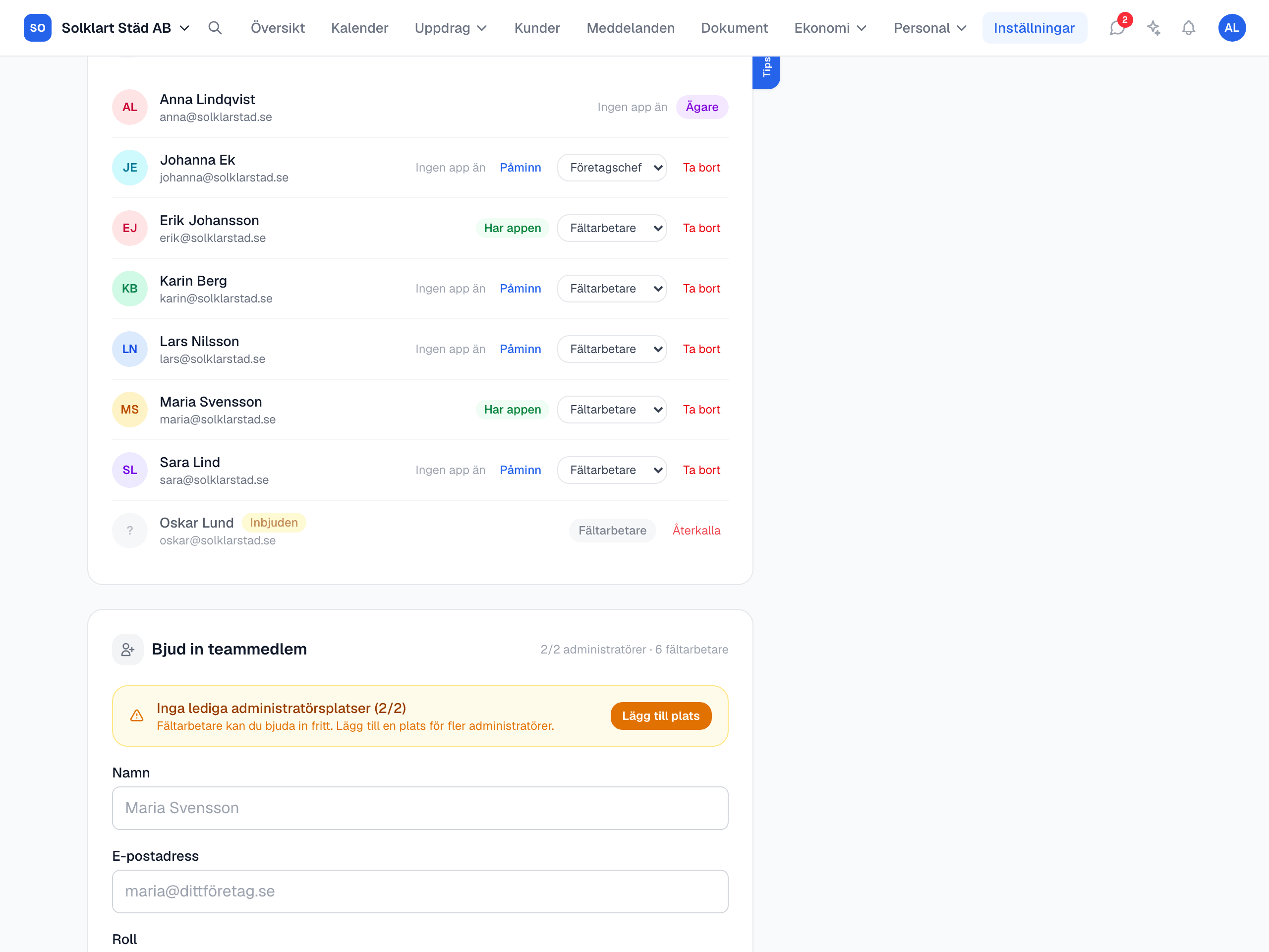 Teammedlemmar i Controllen med roll, appstatus och formuläret Bjud in teammedlem