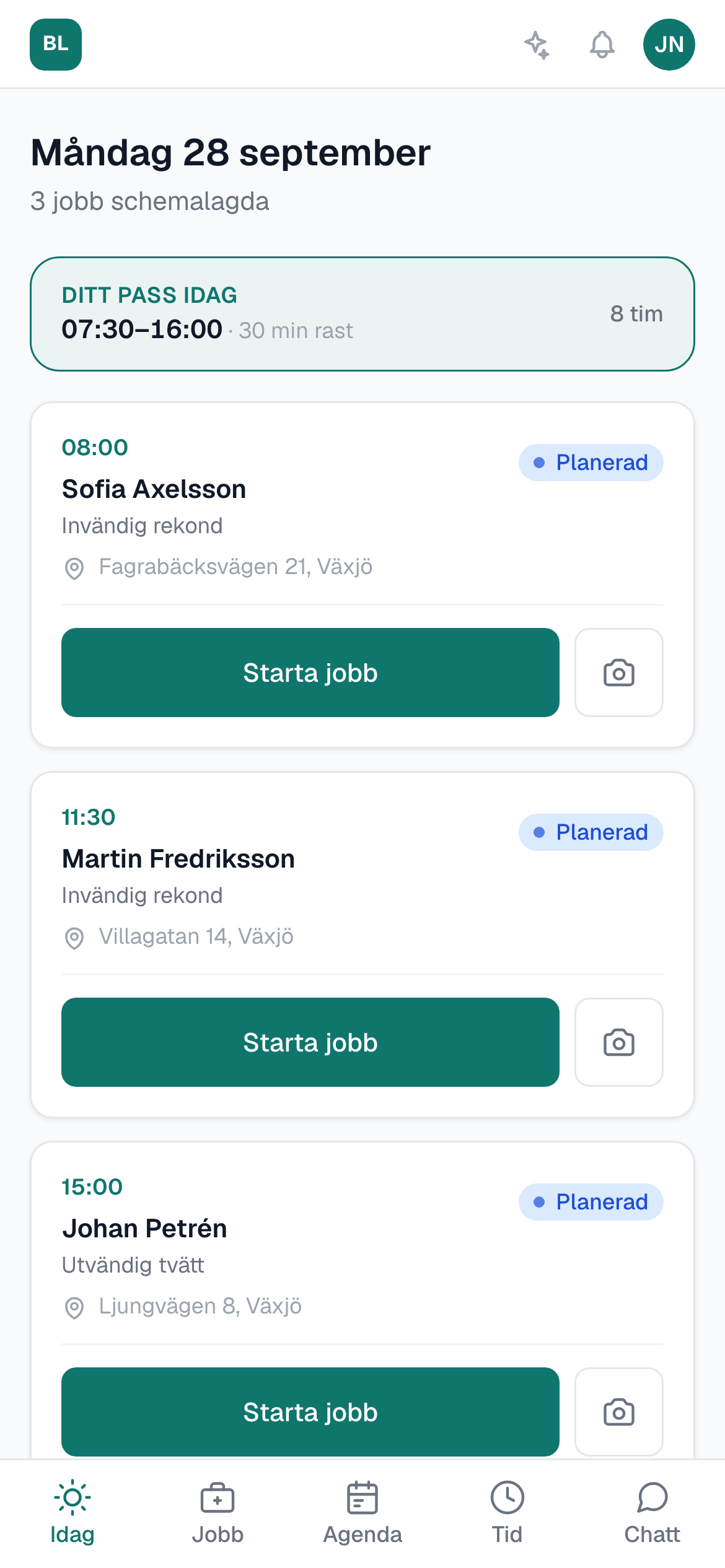 En medarbetares dag i mobilen med dagens jobb och knappen Starta jobb